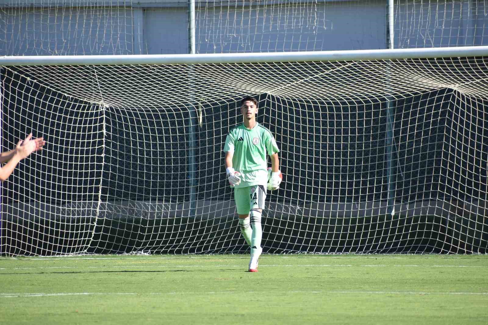 Altınordu’nun kalecisi Süper Lig’e gidiyor