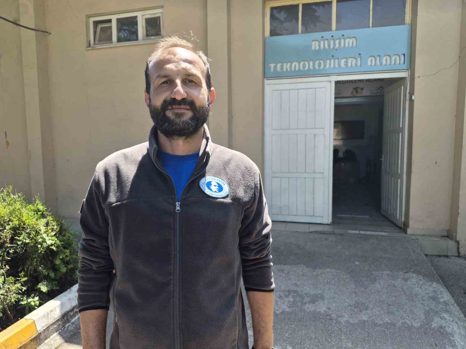 Bilişim öğrencileri, sektörün inceliklerini yurt dışı stajı ile öğreniyor