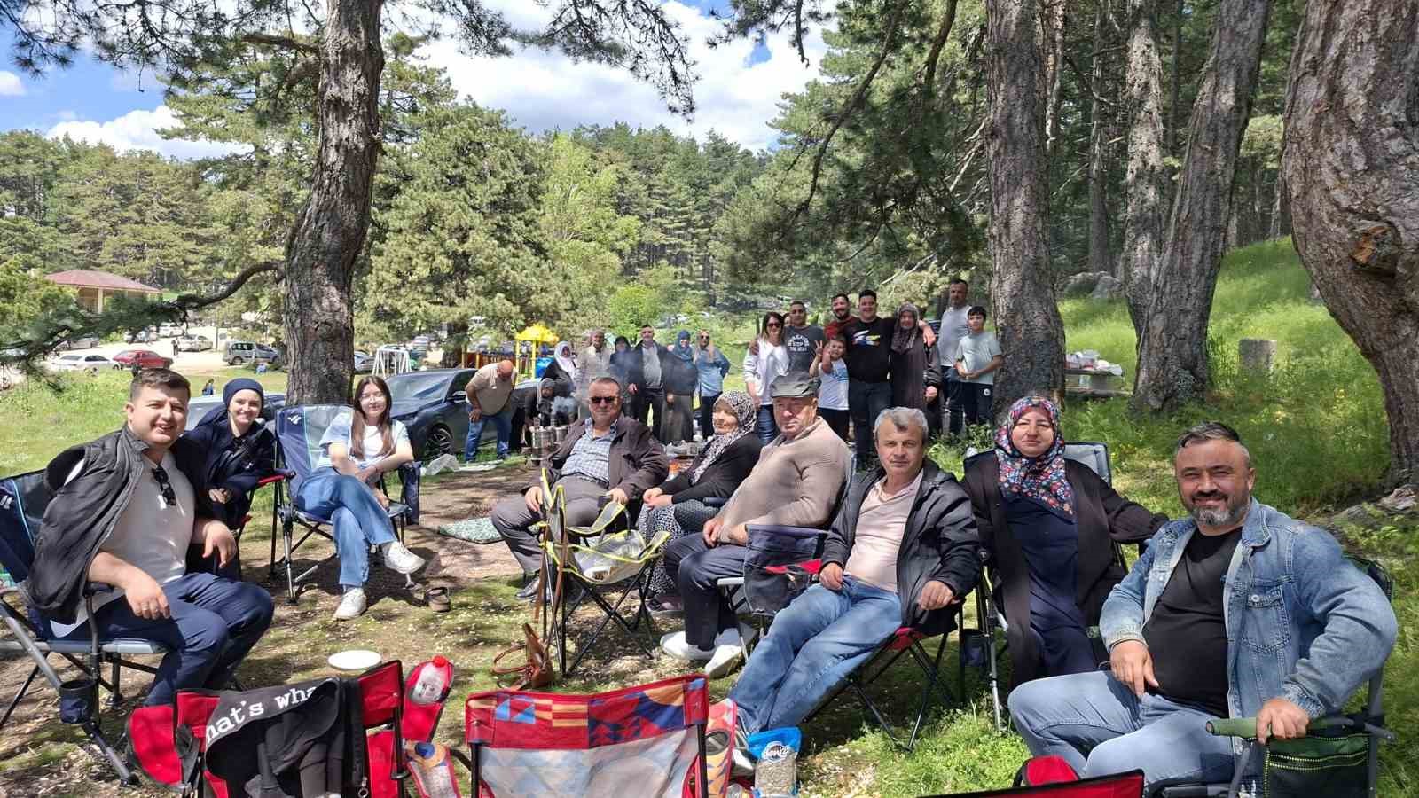 Simav Gölcük Yaylası’nda bayram tatili yoğunluğu yaşandı
