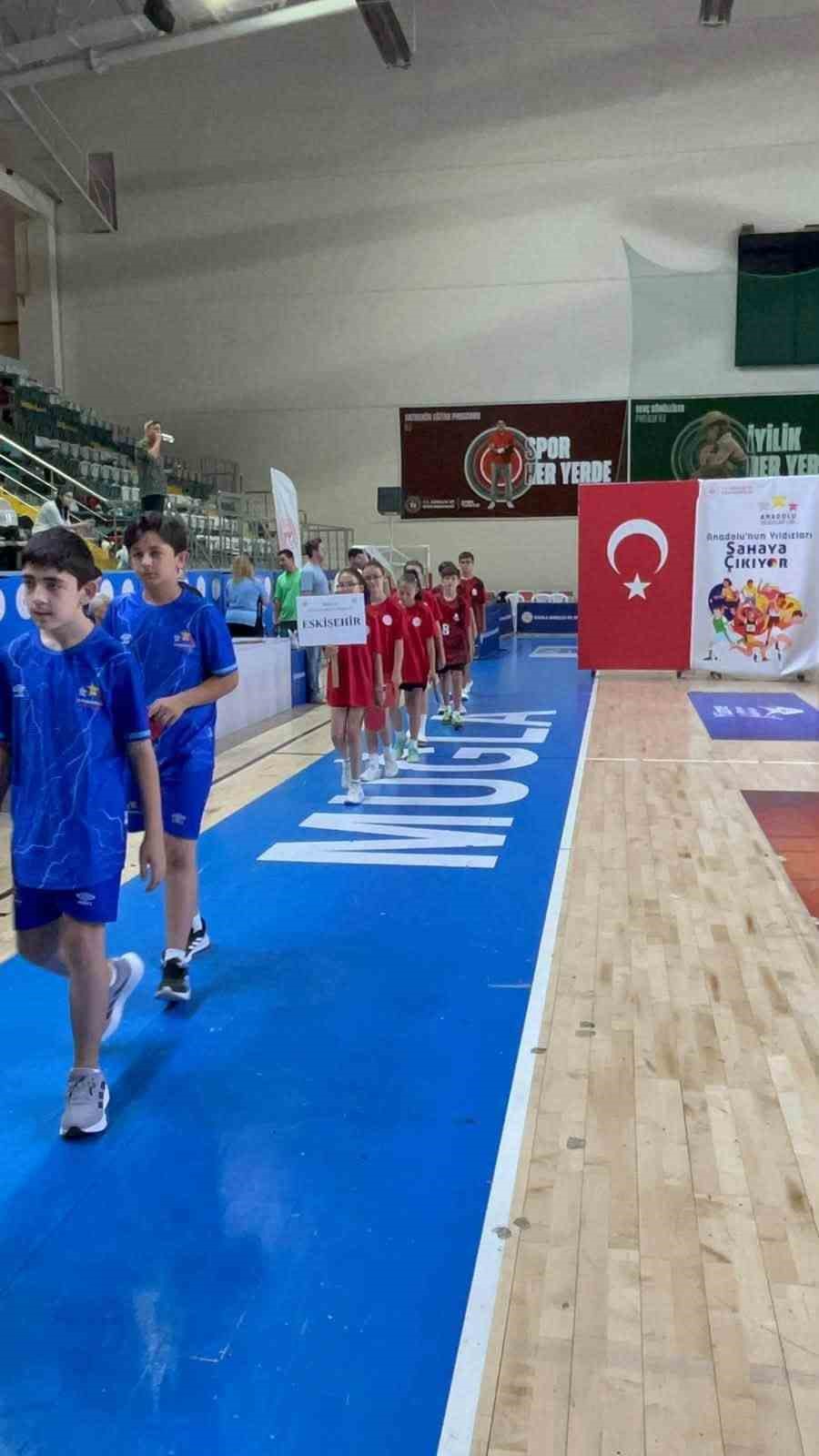 Muğla’da Anadolu Yıldızlar Ligi masa tenisi heyecanı başladı