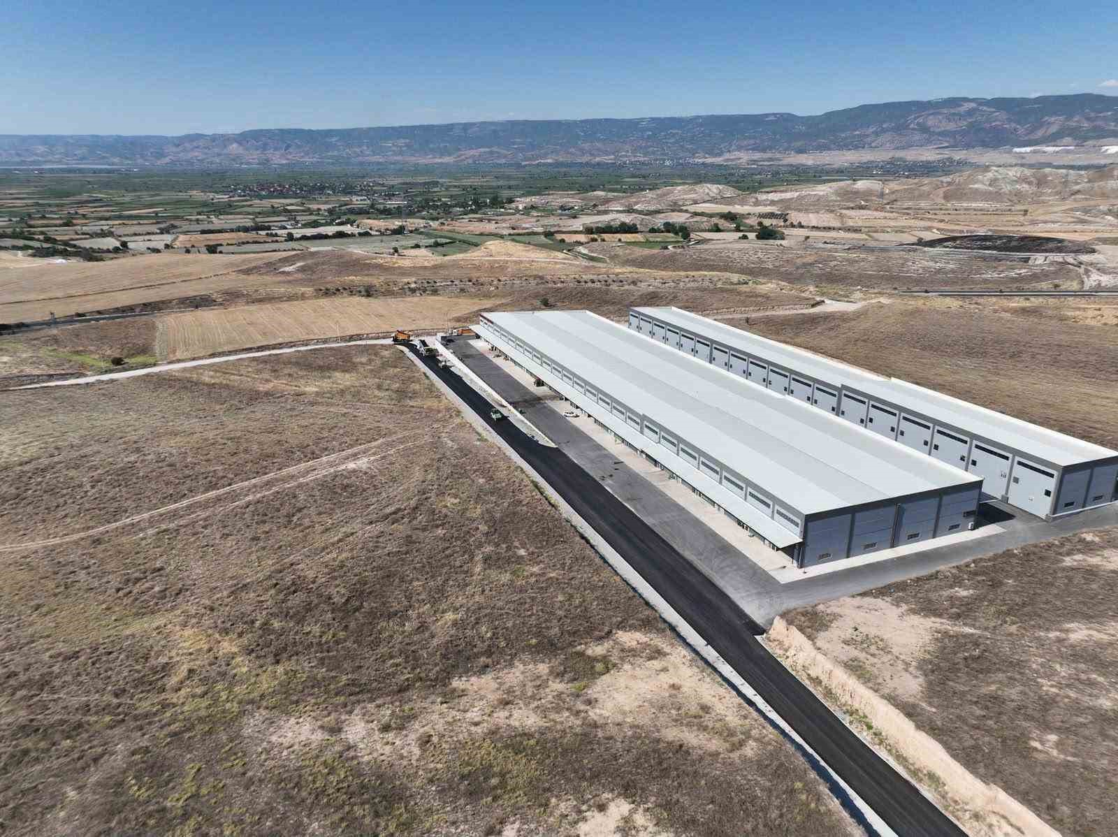 Merkezefendi&rsquo;de 68 milyon TL&rsquo;lik yol ve kavşak yatırımı başladı