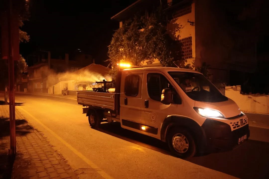 İncirliova’da sivrisinekle mücadele çalışmaları sürüyor