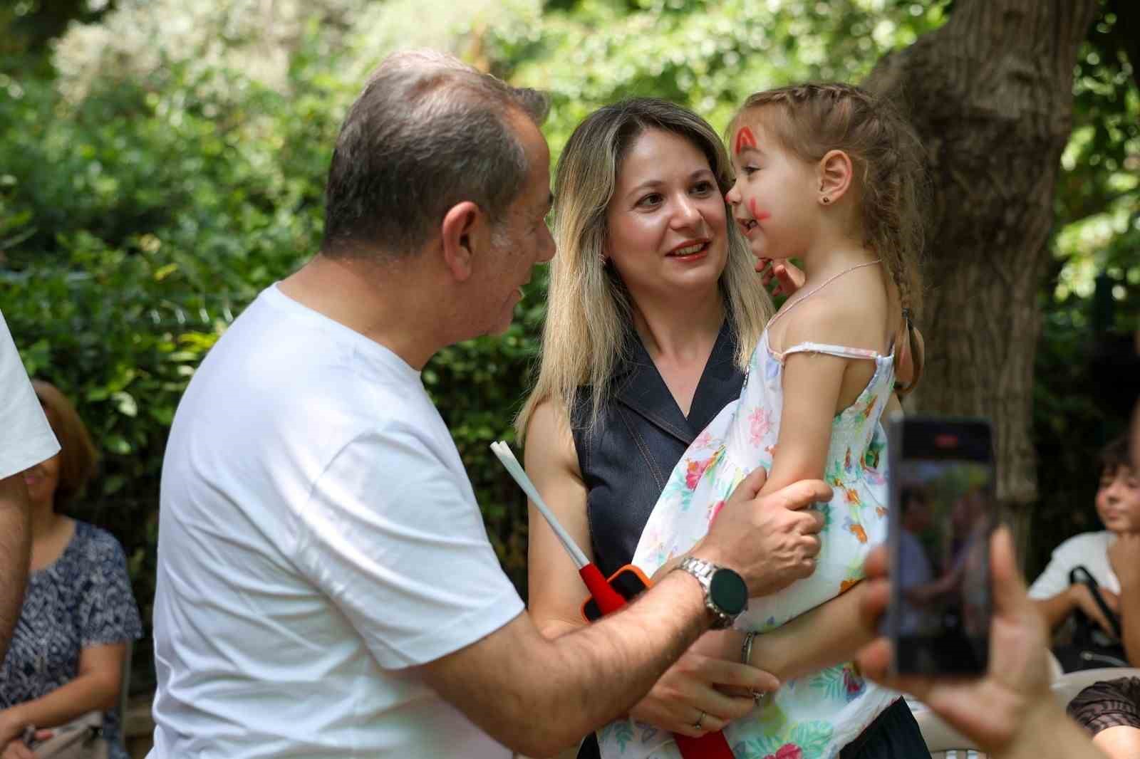 Efeler&rsquo;de &ccedil;ocuklar i&ccedil;in interaktif tiyatro zamanı
