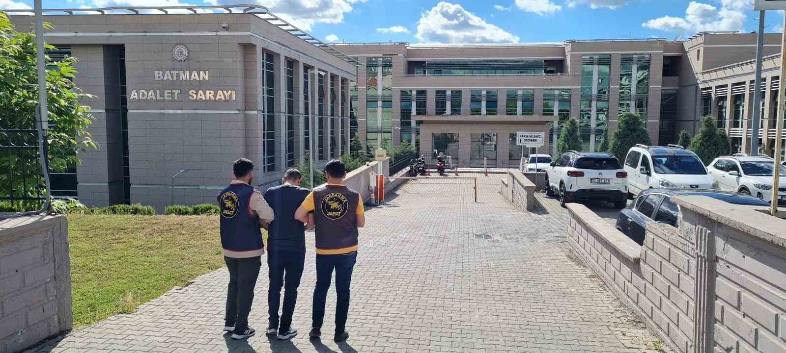 Batman’da 32 hükümlü yakalandı
