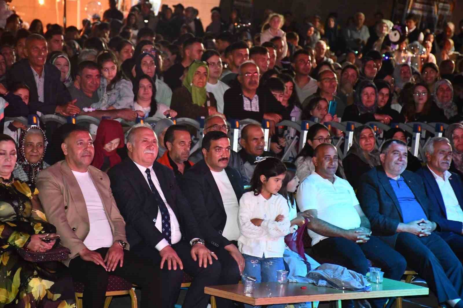 Sarıkamış Belediyesi’nden 300 çocuğa toplu sünnet şöleni