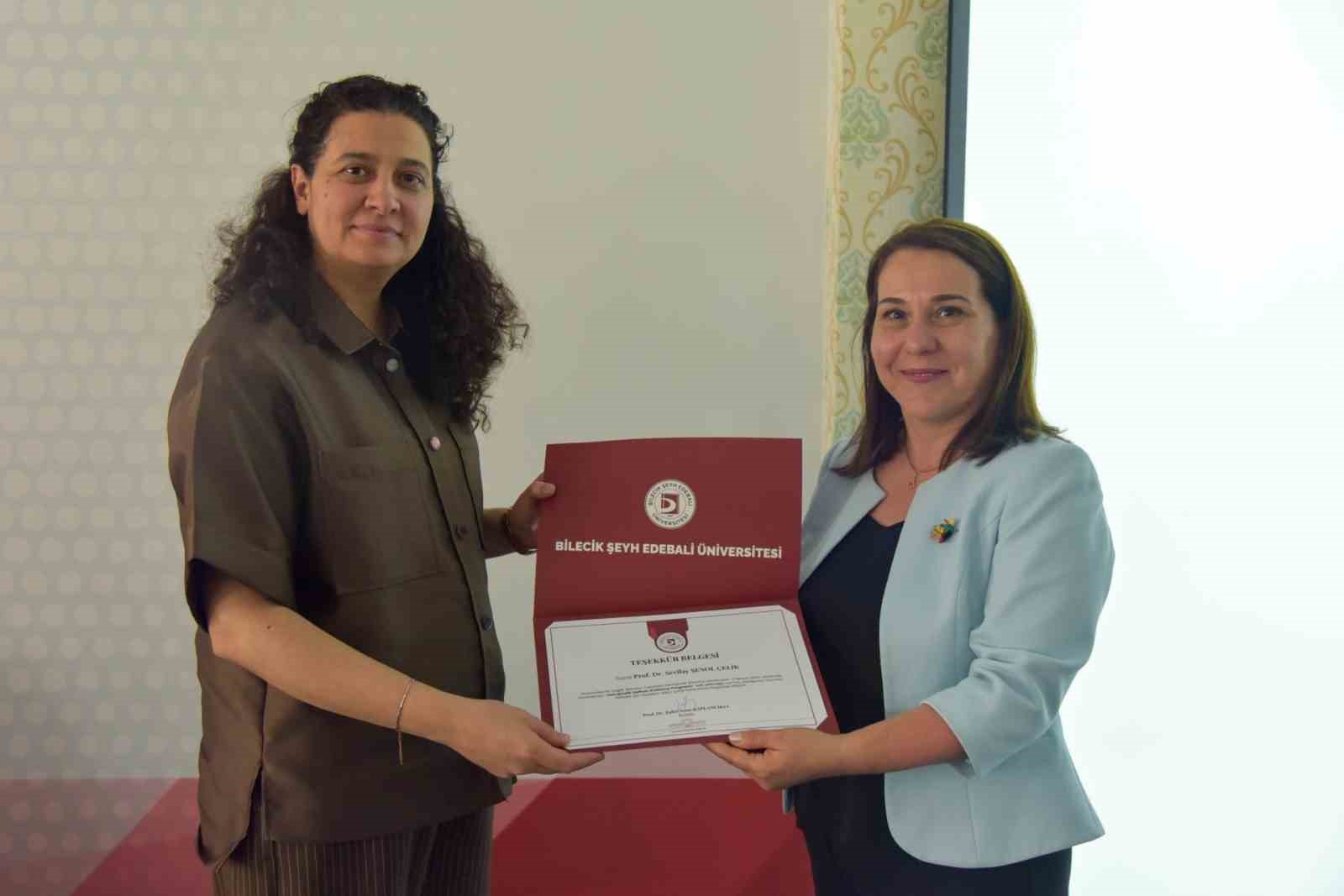 BŞE&Uuml;&rsquo;de &rsquo;Hemşirelik Haftası&rsquo; coşkusu