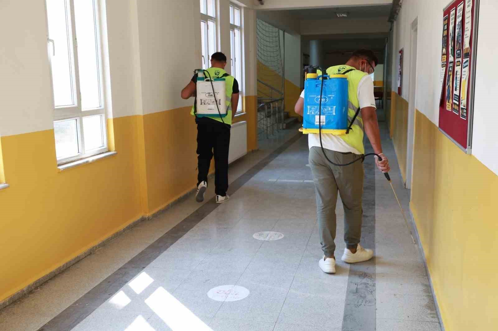 HBB, okullarda haşere ve vektörle mücadele başlattı