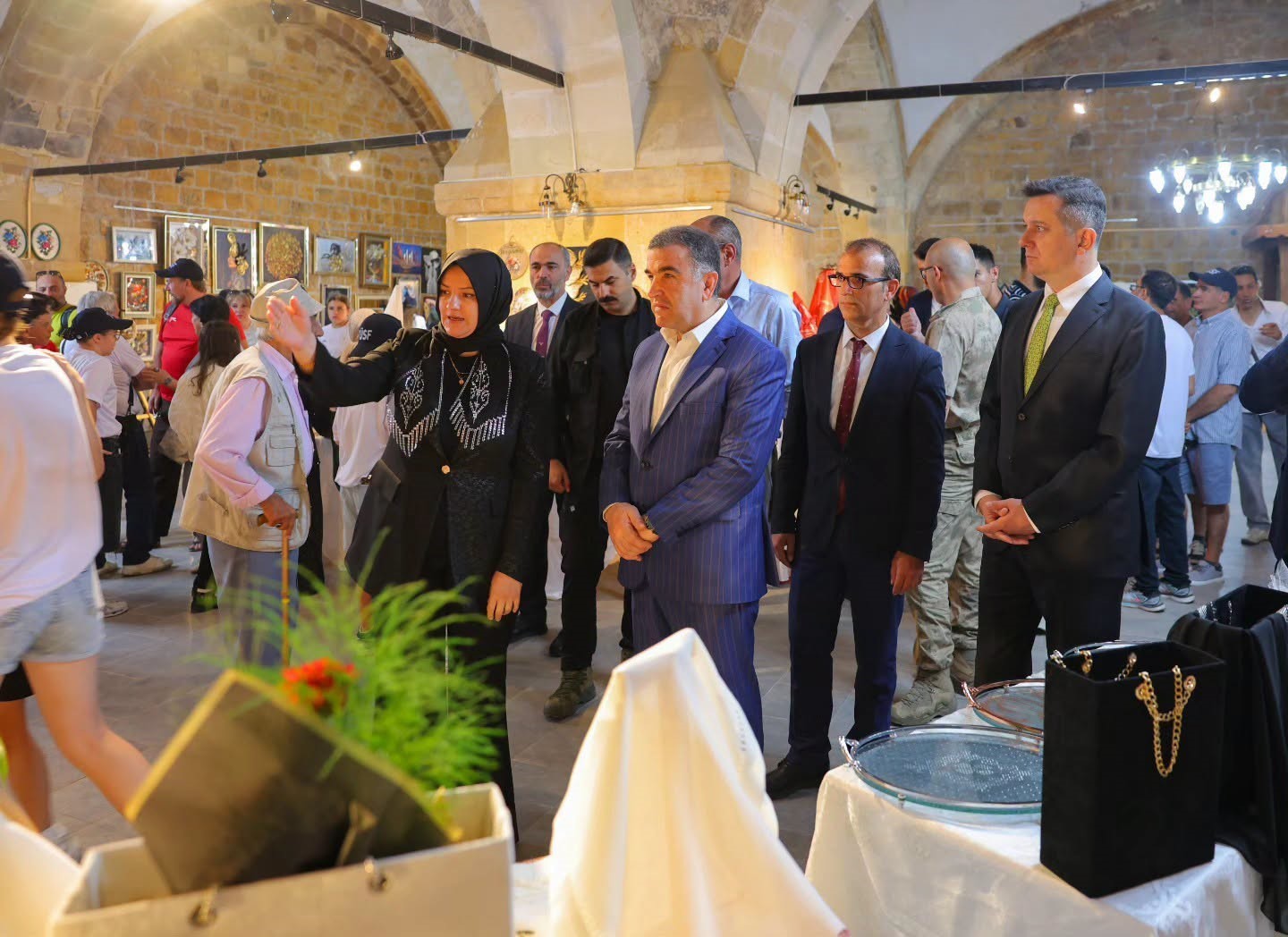Bayburt’ta yöresel dokuma ve el sanatları sergisi açıldı