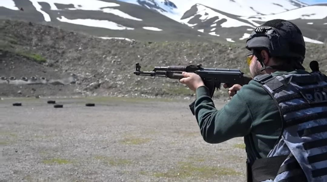 Erzurum Emniyeti’nden nefes kesen eğitim