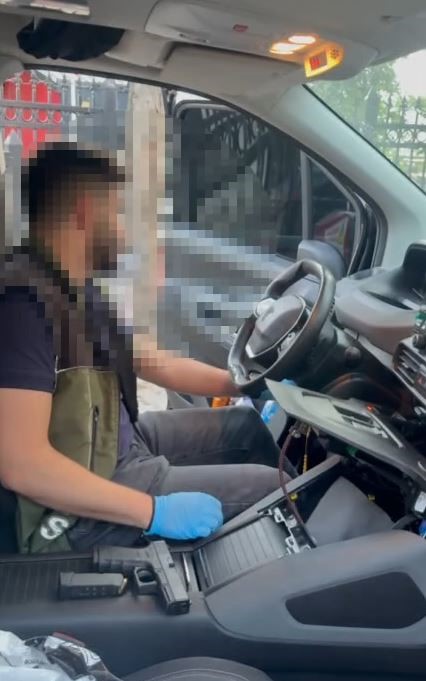 Bakırköy’de otomobilde uyuşturucu düzeneği: 4 şüpheli tutuklandı