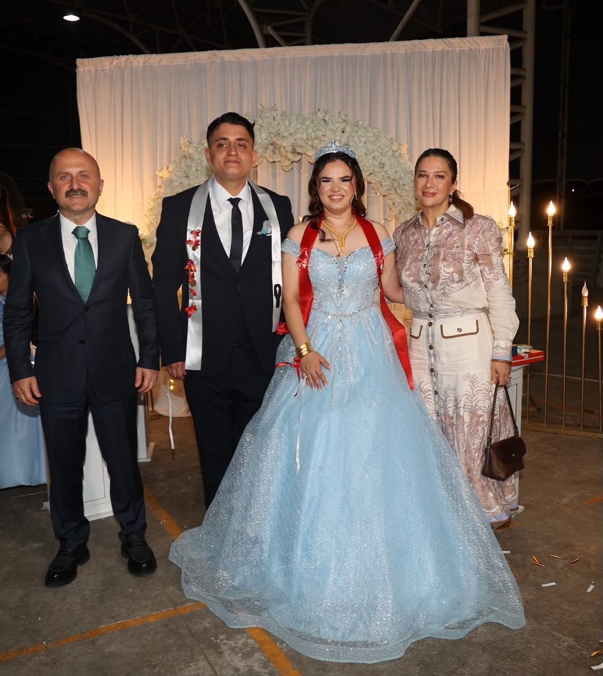 Vali Varol, şehit yakını personelin evlatlarının nişanına katıldı