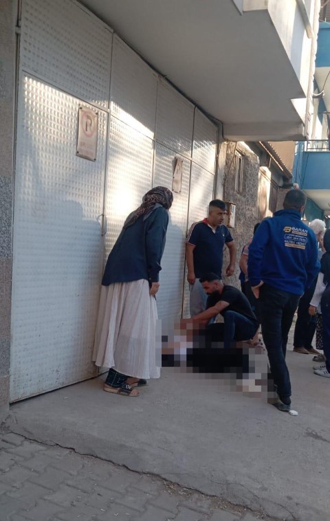 Turgutlu’da okul önünde silahlı saldırı: 11 öğrenci yaralandı