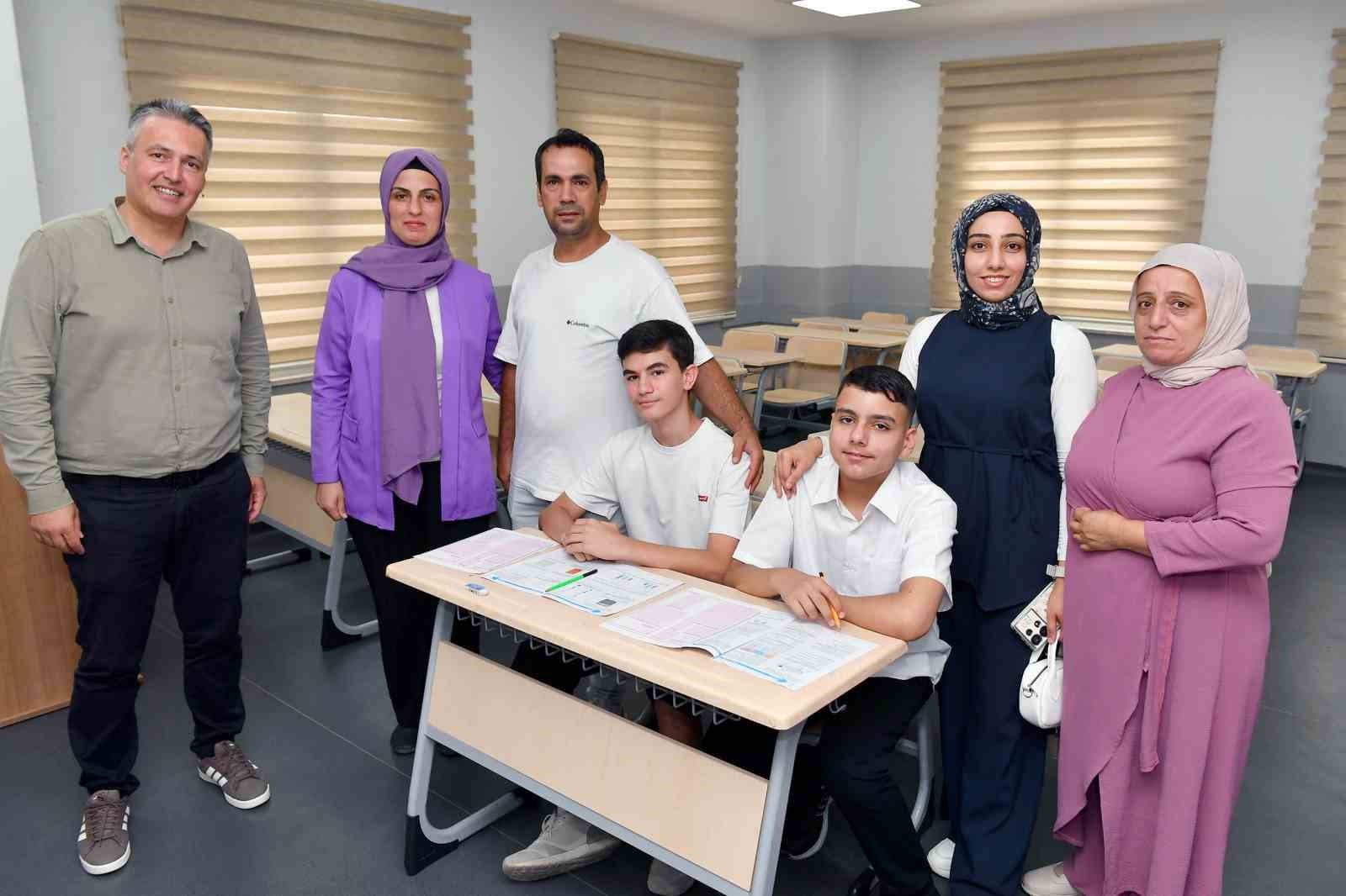 Mersin B&uuml;y&uuml;kşehir Belediyesi kurs merkezlerinden LGS&rsquo;de başarı