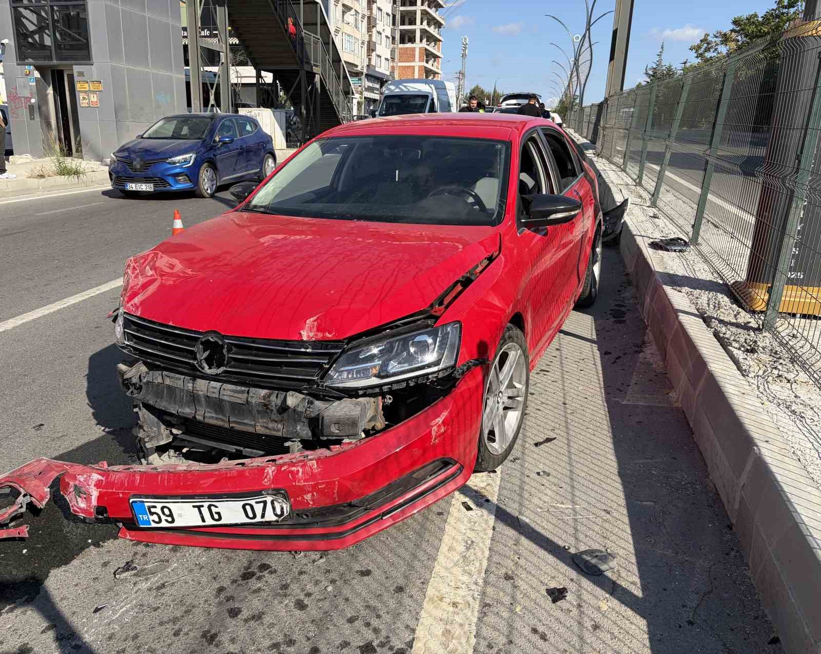 Otomobille çarpışan araç takla attı: 1 yaralı
