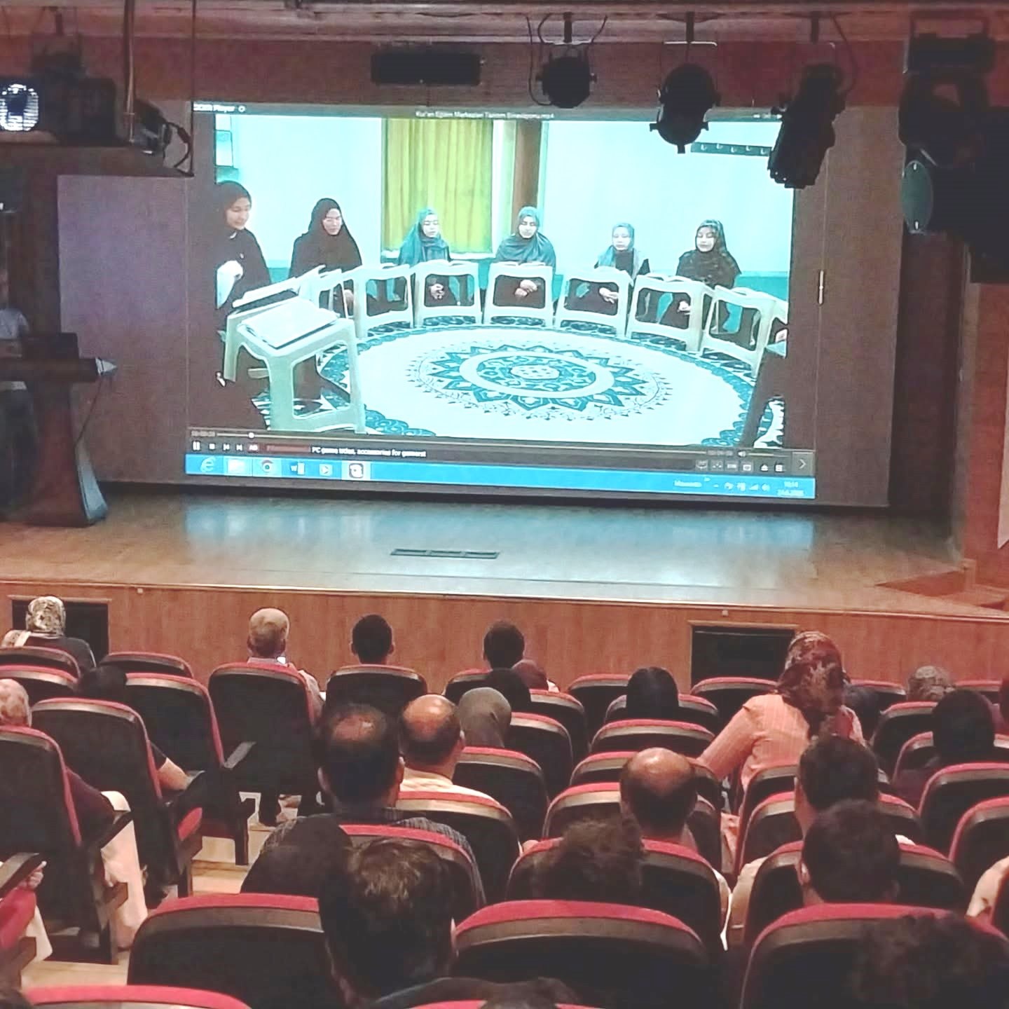 Simav&rsquo;da Kur&rsquo;an Eğitim Merkezleri tanıtım toplantısı d&uuml;zenlendi