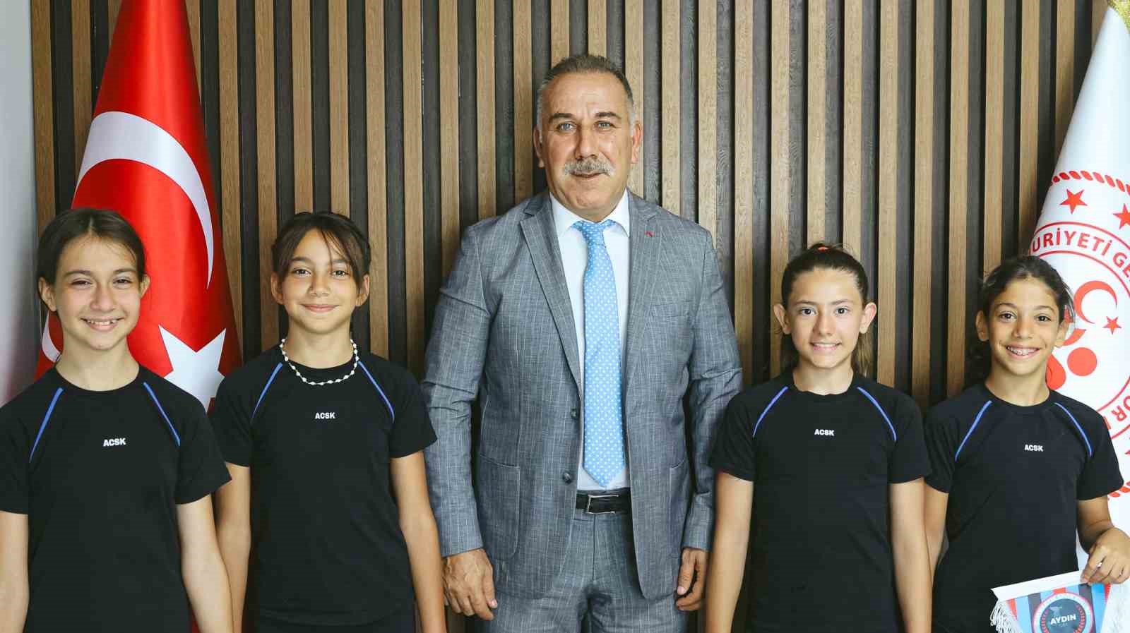 Aydın Gençlik ve Spor İl Müdürü Yığmatepe başarılı sporcuları ağırladı
