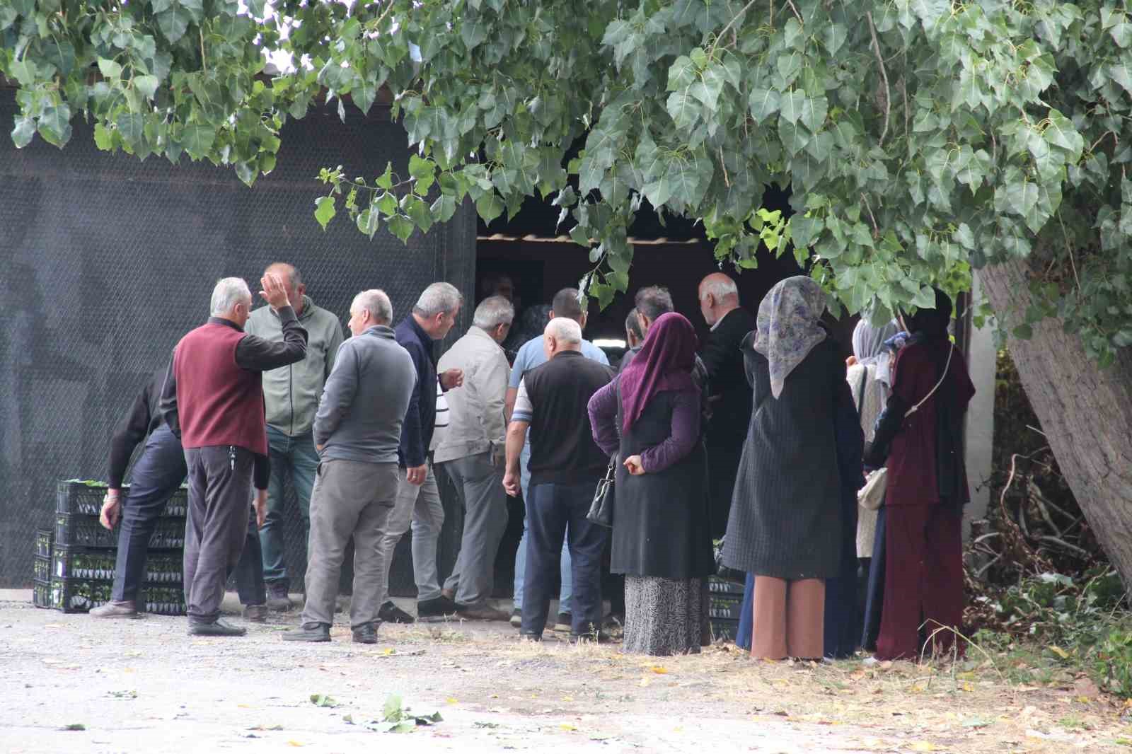 İnebolu’da 65 çiftçiye 88 bin 400 adet sebze fidesi dağıtıldı