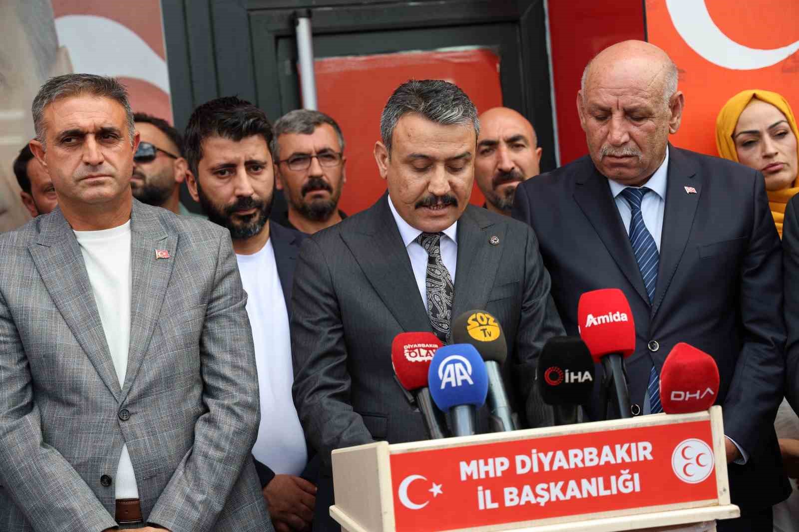 MHP Diyarbakır İl Başkanlığında görev devri