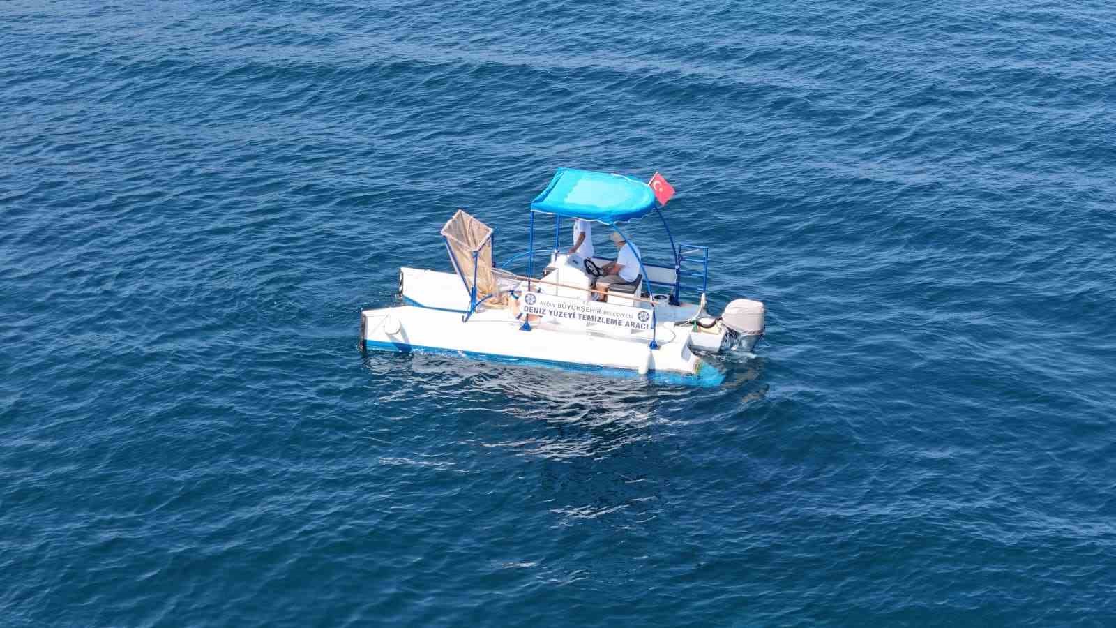 G&uuml;vercinada a&ccedil;ıklarında deniz dibi temizliği yapıldı