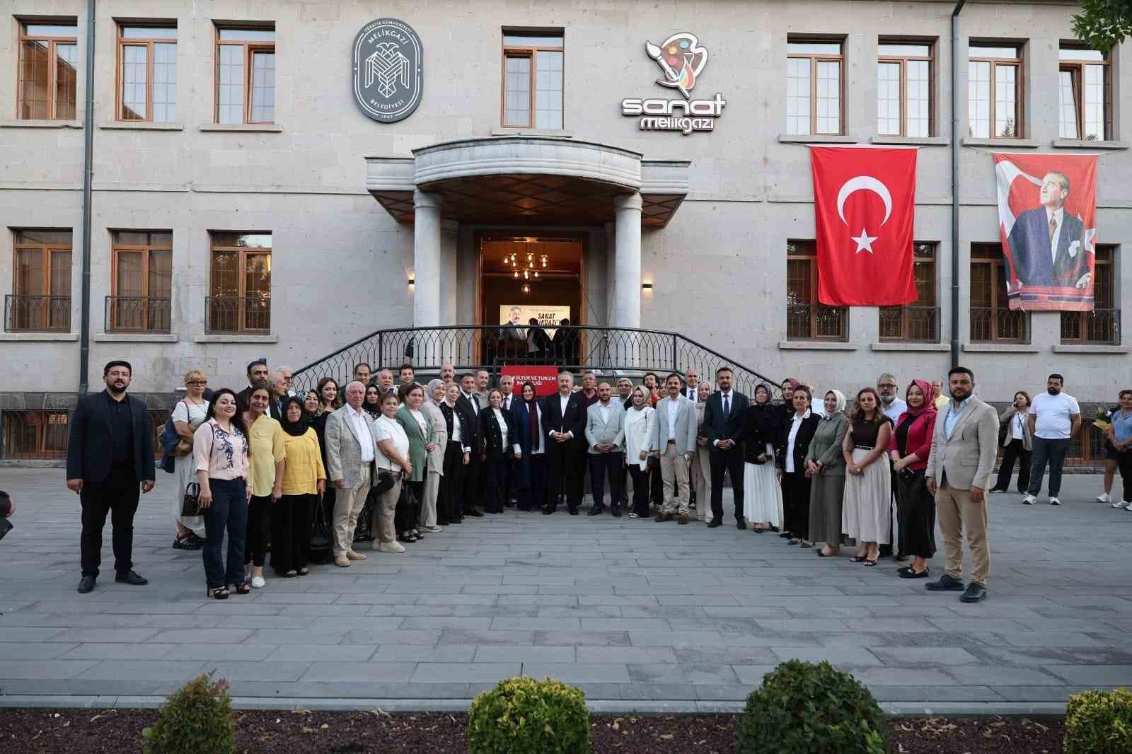 Heybeler, Sanat Melikgazi’de görücüye çıktı