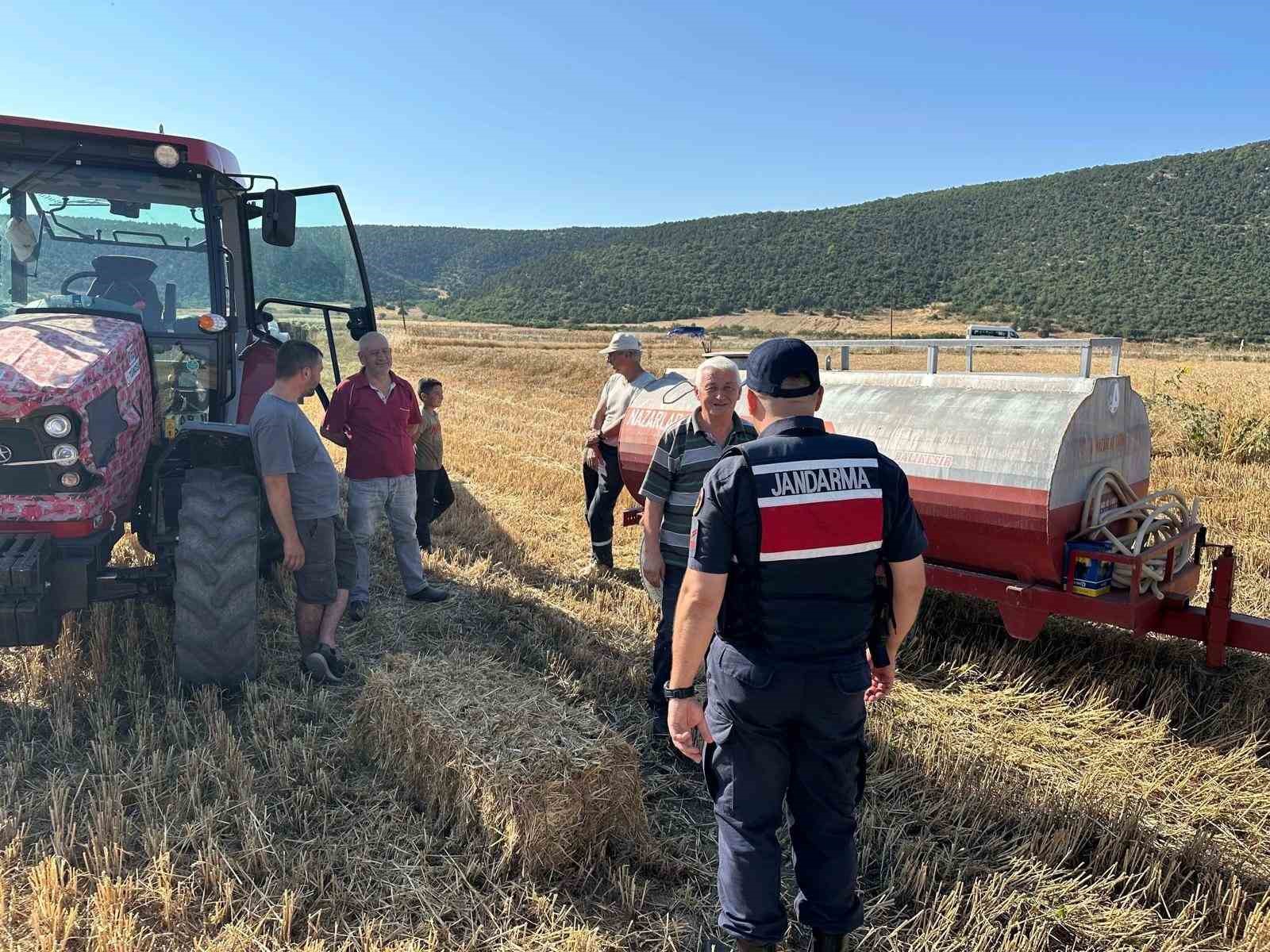 Biçerdöver operatörlerine yangın eğitimi