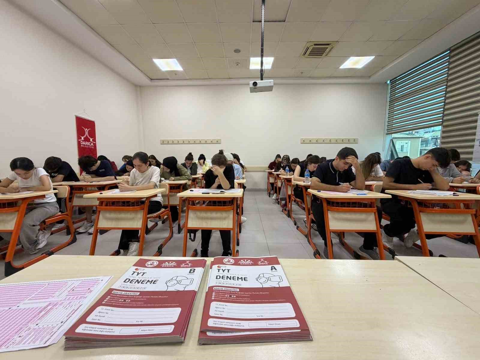 Darıcalı gençler YKS maratonuna başladı
