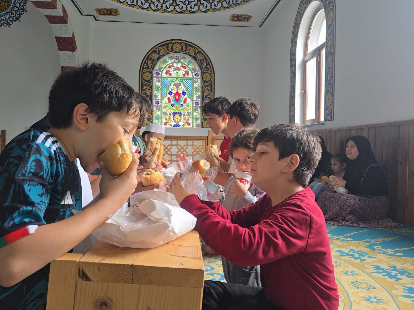 Kur’an-ı Kerim’e geçen öğrencilere ikram