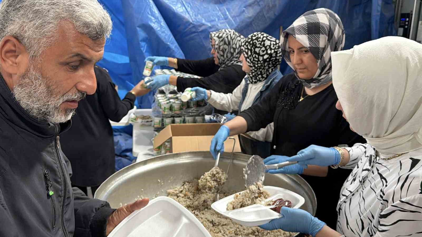 Coğrafi işaretli "Konuralp pirinci" i&ccedil;in 82 &ccedil;ift&ccedil;iye 50 ton tohum desteği