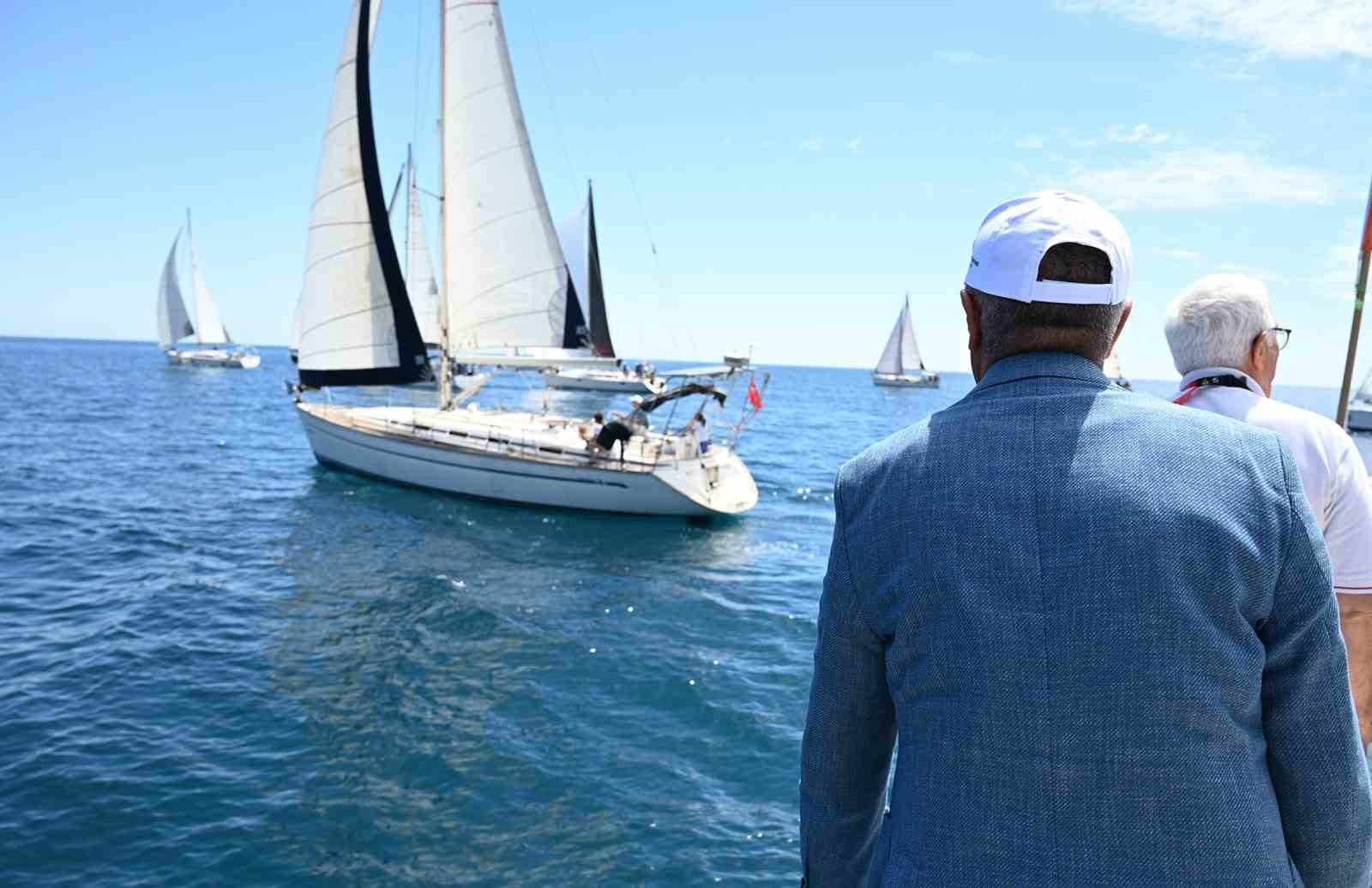 Antalya yat yarışları Kemer&rsquo;den start aldı