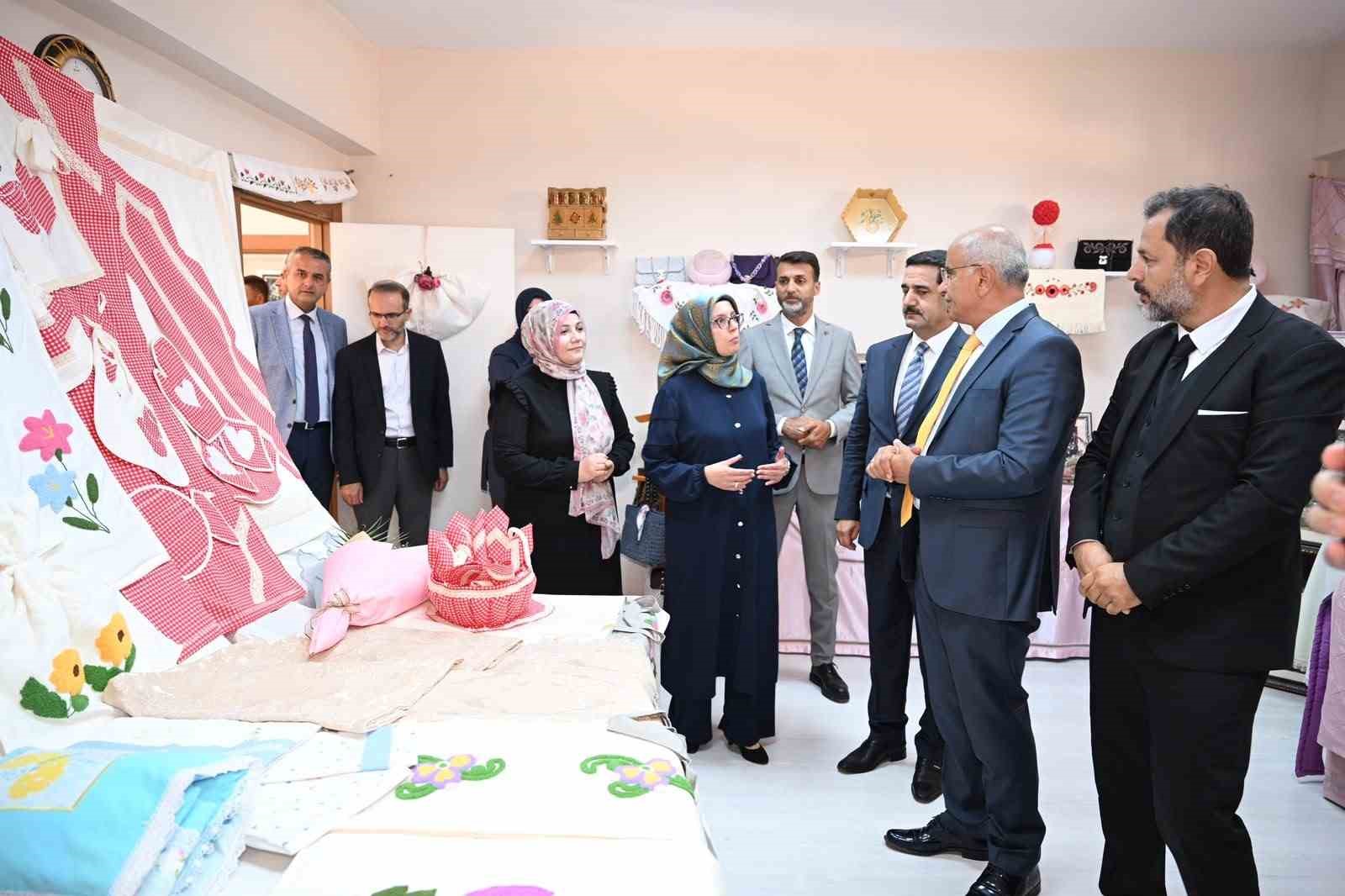 Başkan Er: "Üreten kadınlarımız için çarşı oluşturacağız"