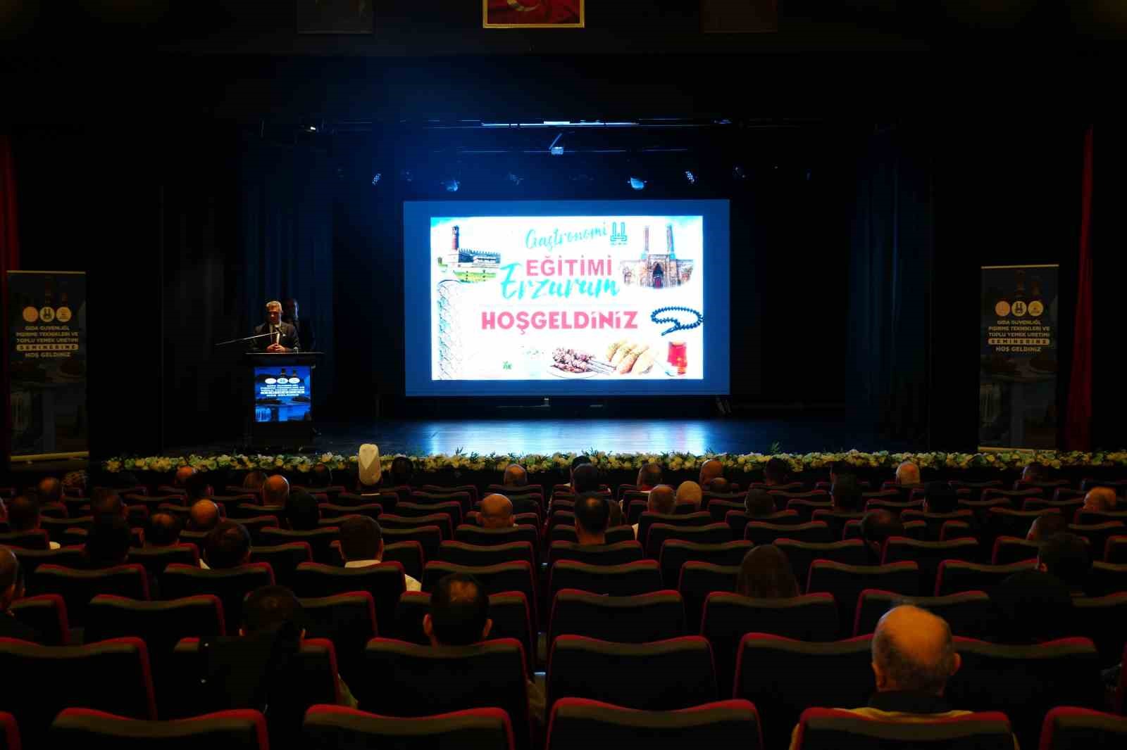 Erzurum’da gıda güvenliği, pişirme teknikleri ve toplu yemek üretimi zirvesi