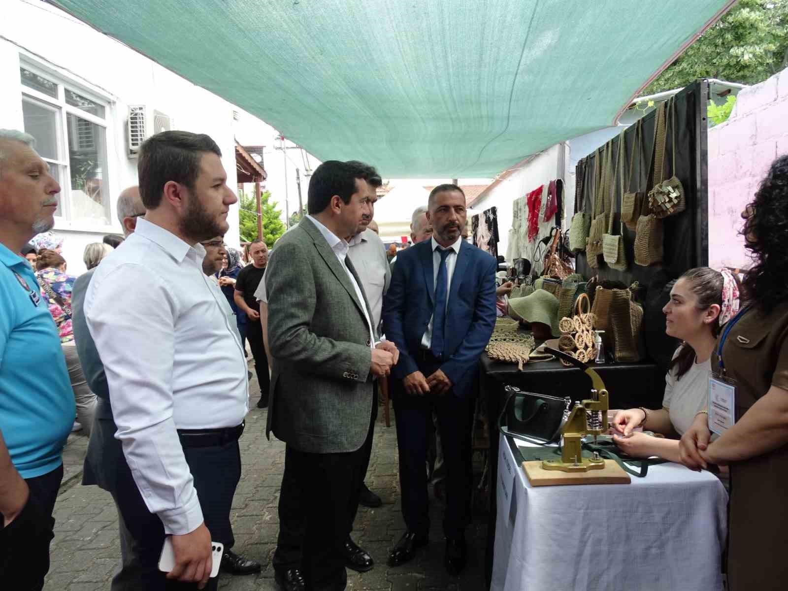 Havran’da Halk Eğitimi Merkezi yıl sonu sergisi açıldı