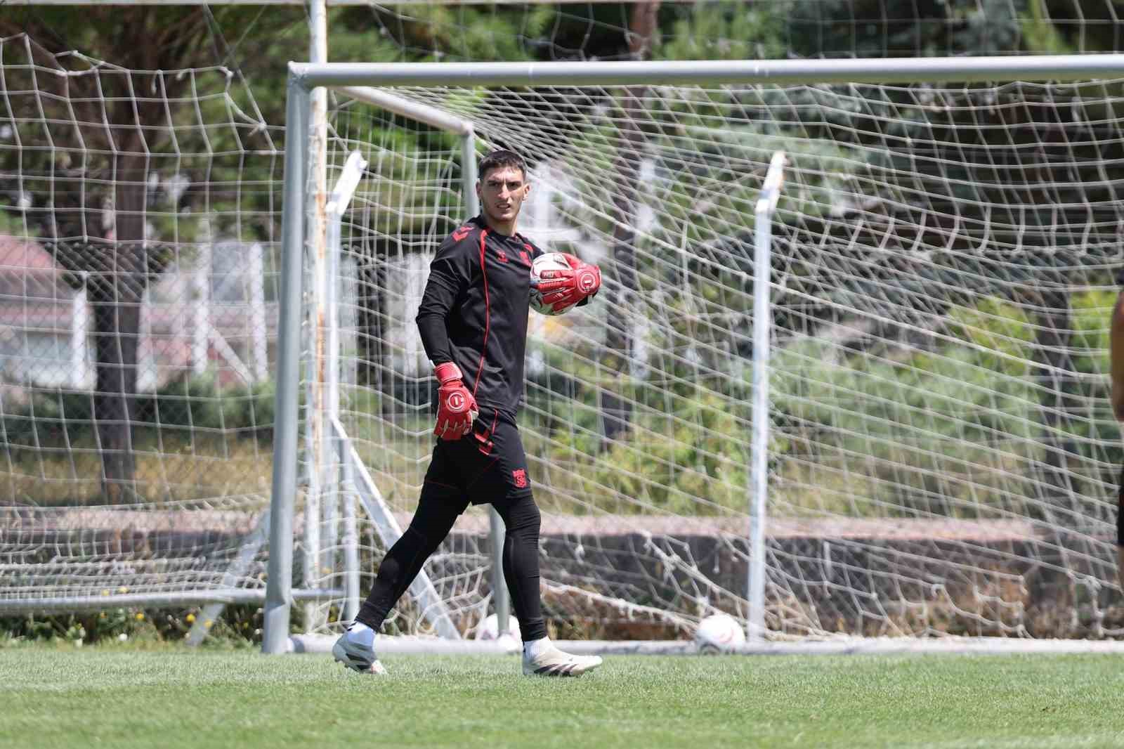 Sivasspor’da yeni sezon hazırlıkları sürüyor