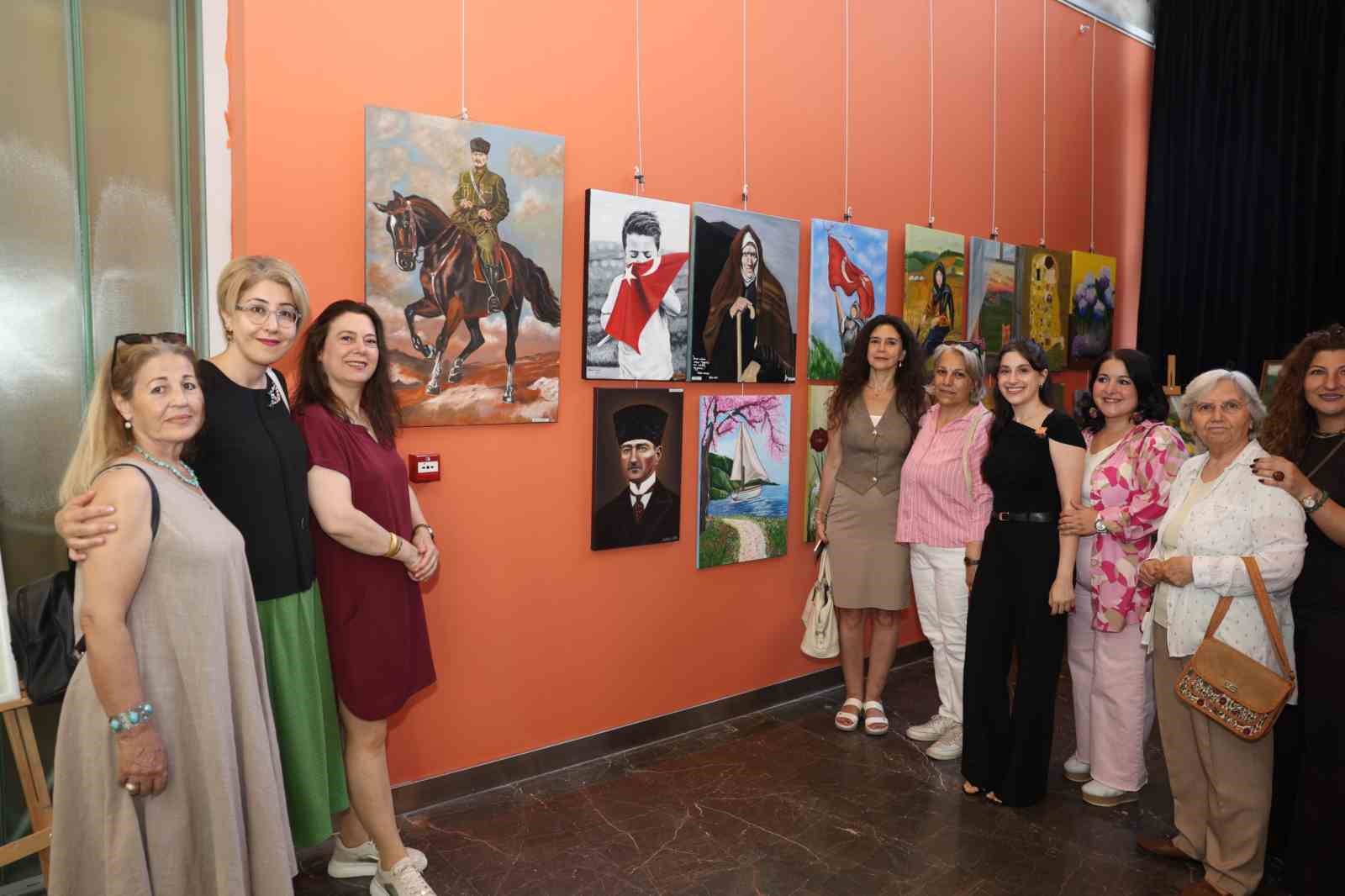 OSMEK kursiyerlerinin eserleri Panorama 1326&rsquo;da sanatseverlerle buluştu
