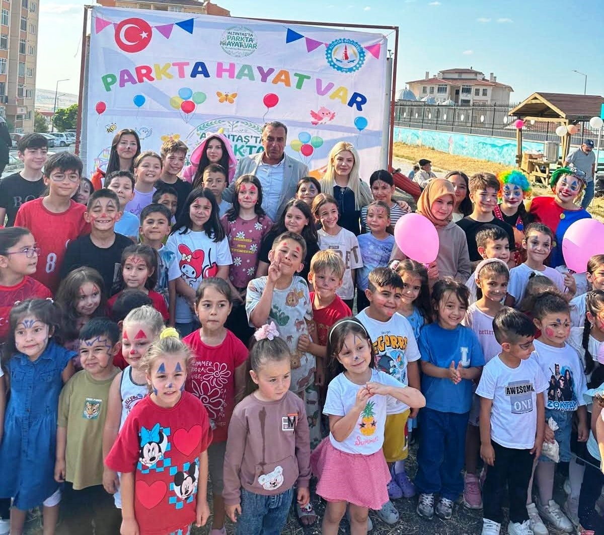 Altıntaş’ta "Çocuk Şenliğine yoğun ilgi