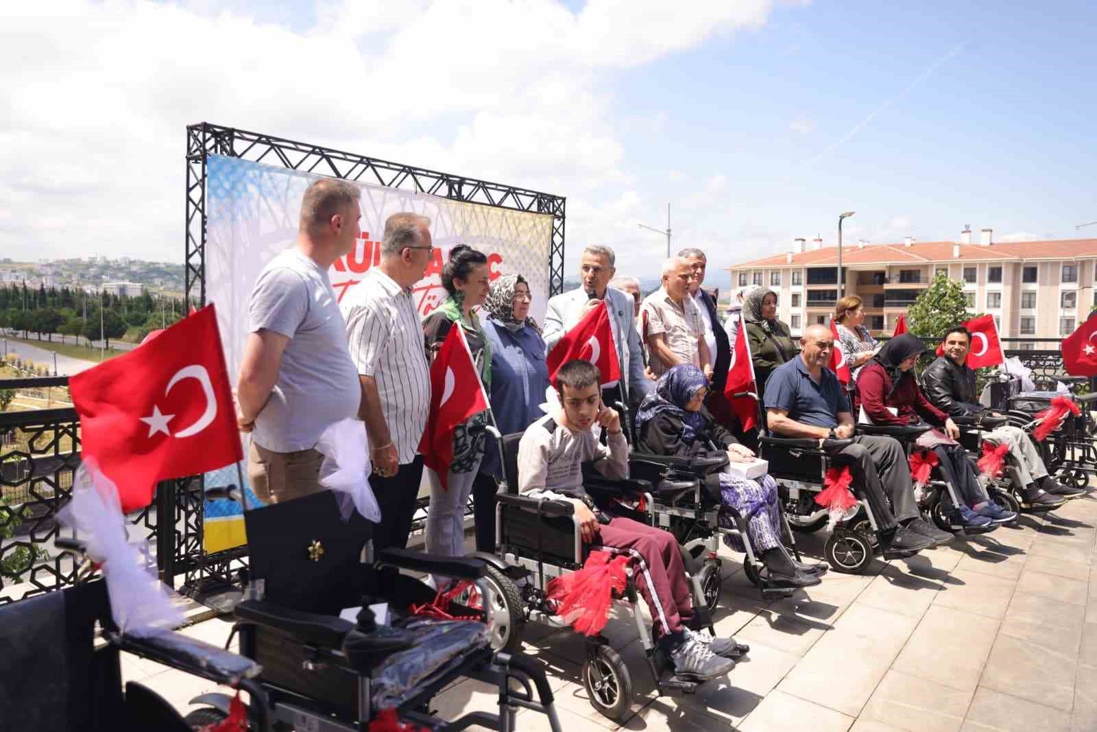 İlkadım’da engelli araçları ihtiyaç sahiplerine ulaştırıldı