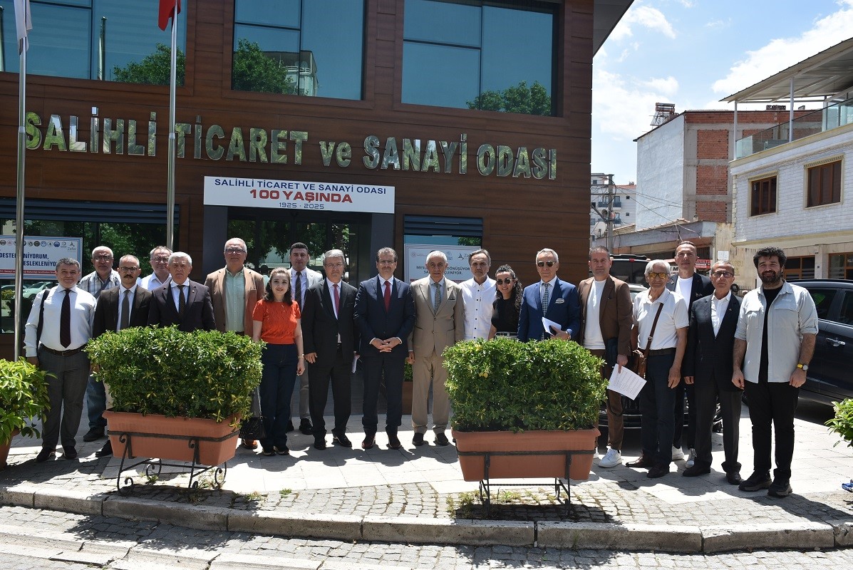 Salihli&rsquo;de K&uuml;lt&uuml;r ve Sanat Vakfı i&ccedil;in &ccedil;alışmalar hızlandı