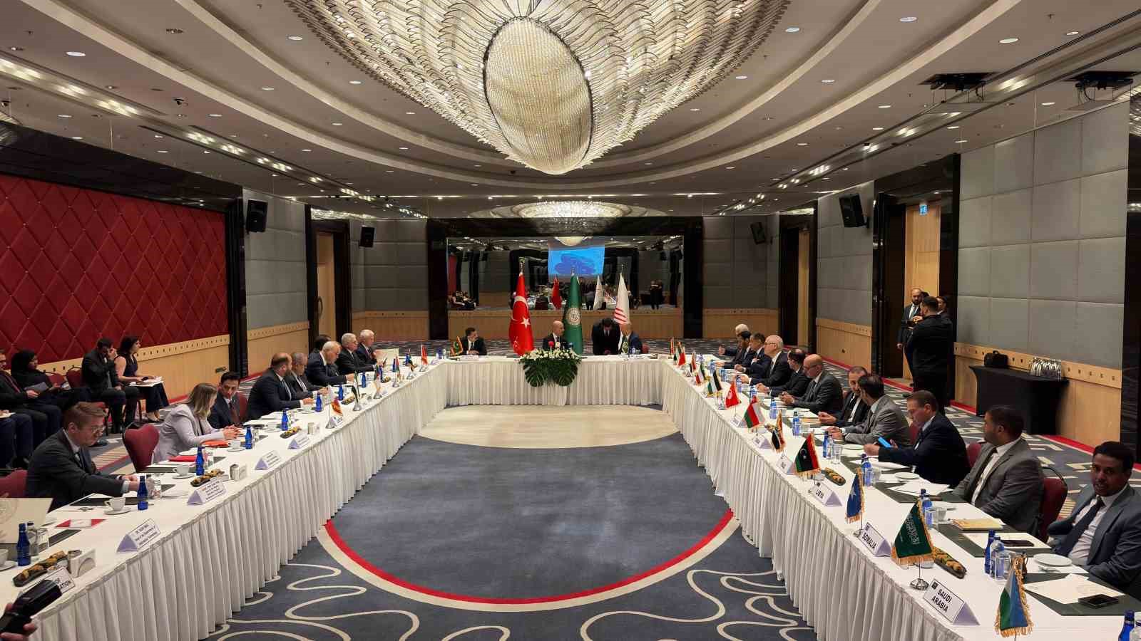 YÖK Başkanı Özvar: "Türkiye ile Arap dünyası arasındaki ilişkiler köklü beşeri temasların üzerine kuruludur"