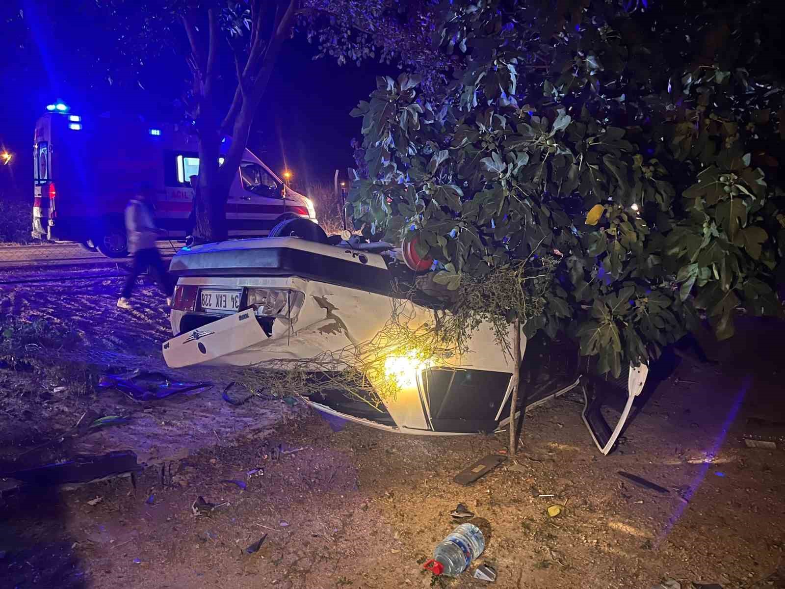 Pehlivank&ouml;y&rsquo;de kontrolden &ccedil;ıkan otomobil evin bah&ccedil;esine u&ccedil;tu