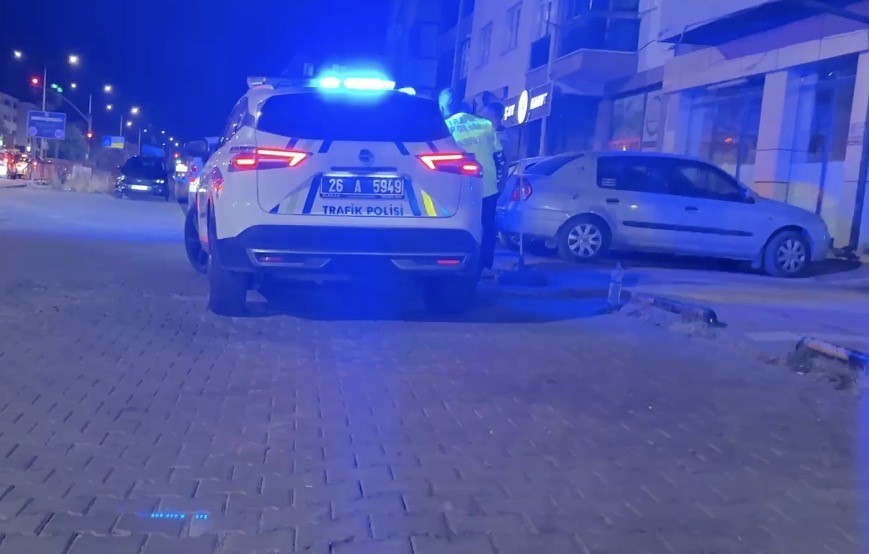 Polisten kaçan 2.44 promil alkollü sürücünün ehliyetine el konuldu