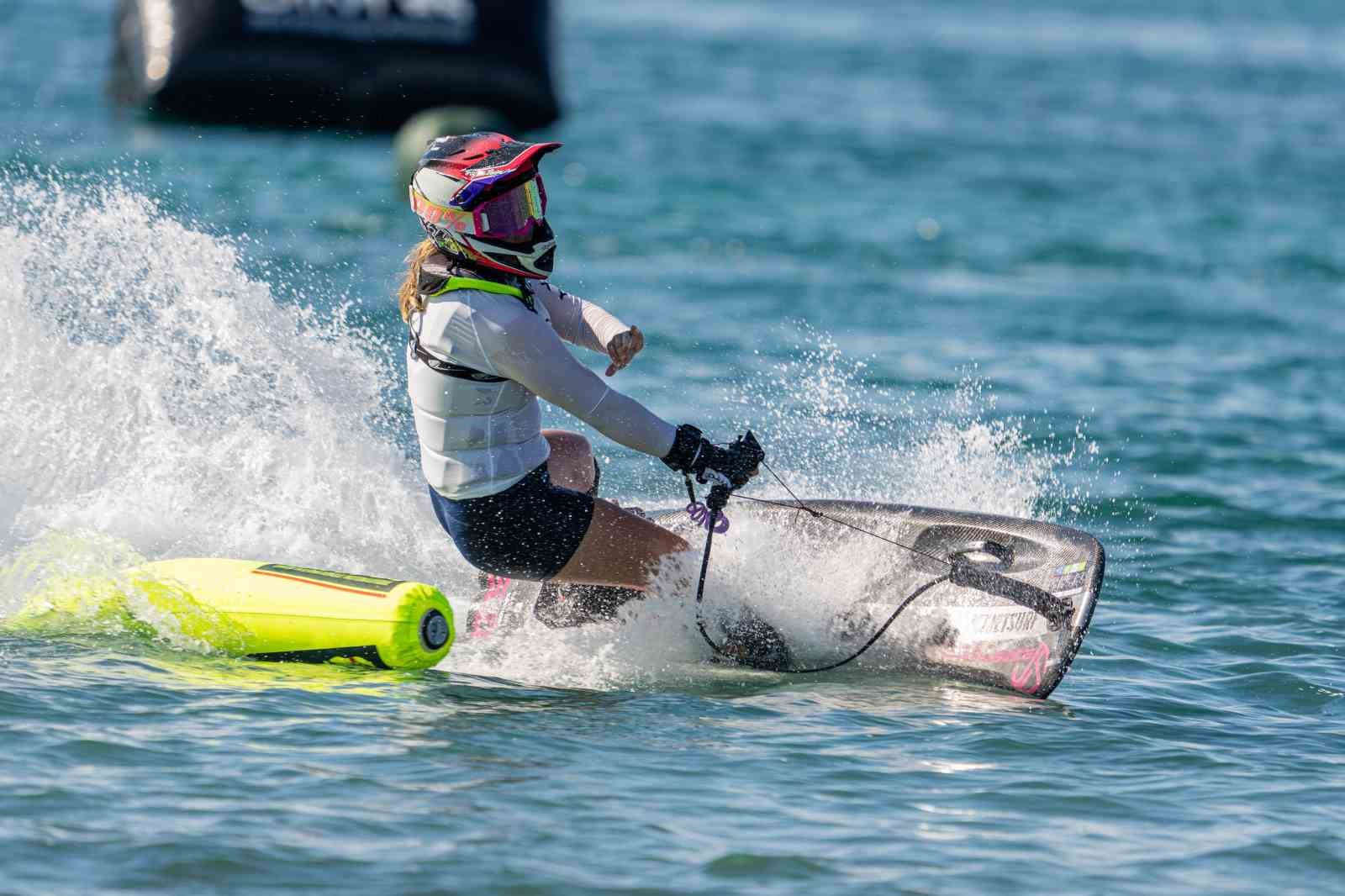 Dünya Motosurf Şampiyonası’nda ilk gün etap yarışları sona erdi