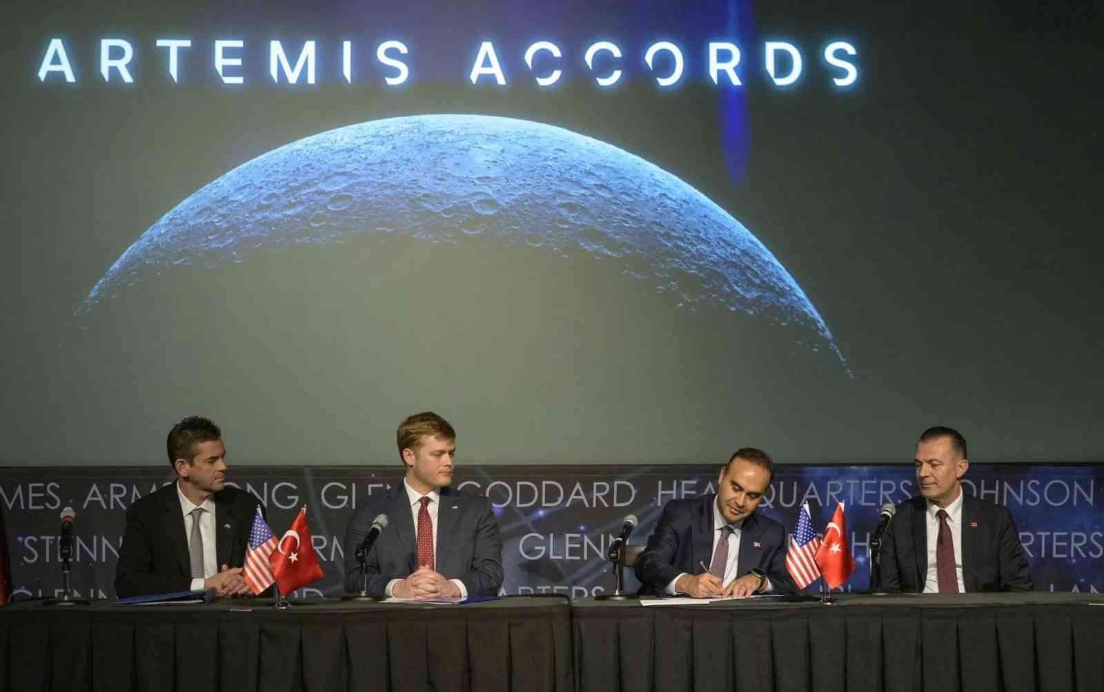 Türkiye’nin Ay yolculuğunda yeni aşama: Artemis gündemi Antalya’ya taşınıyor