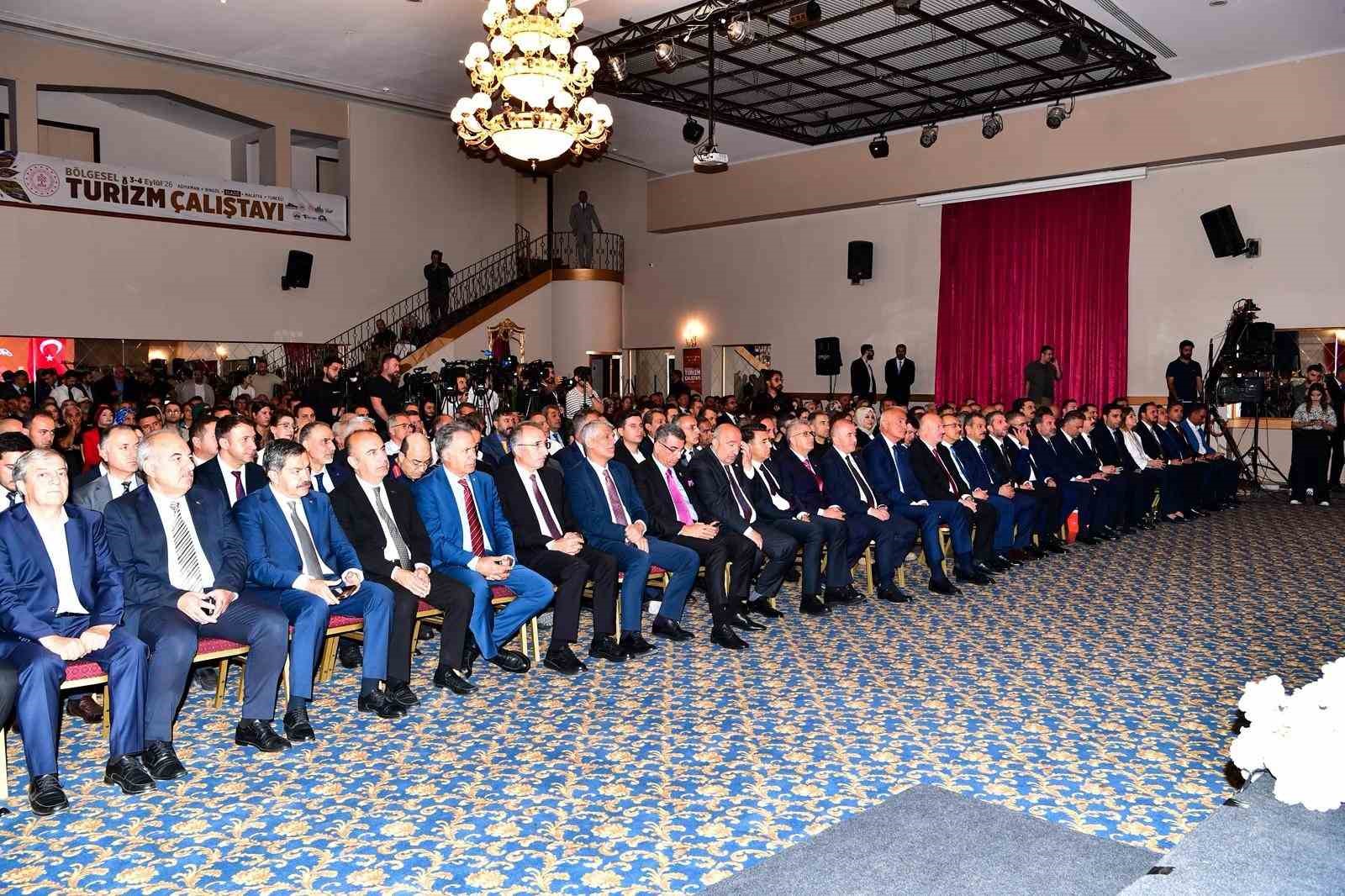 Malatya’nın turizm potansiyeli Bölgesel Turizm Çalıştayında ele alındı