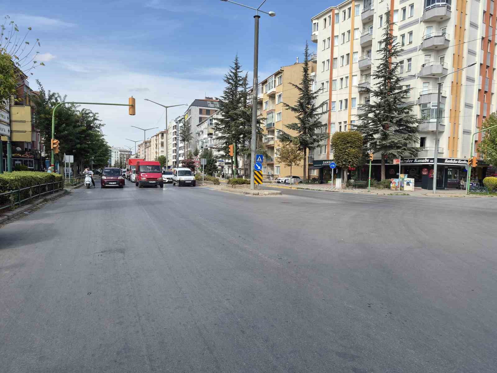 Eskişehir’de otomobilin çarptığı yaşlı kadın yaralandı
