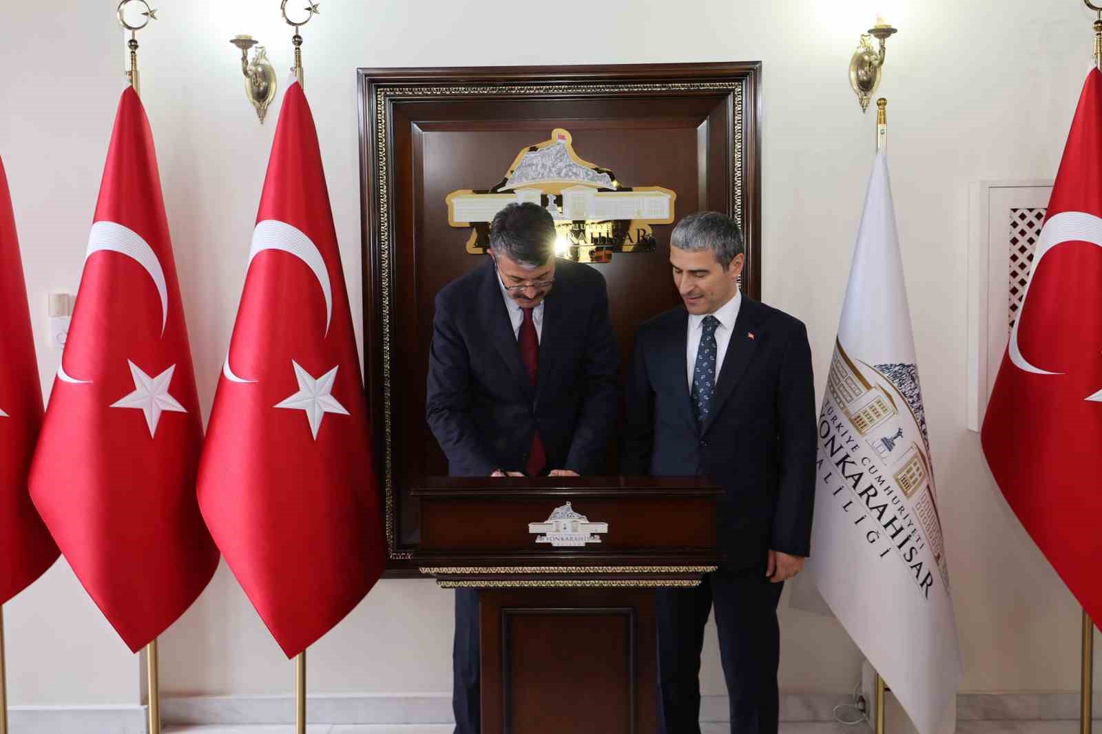 Afyonkarahisar’da kamu kurumları arasındaki koordinasyonun güçlendirilmesi masaya yatırıldı