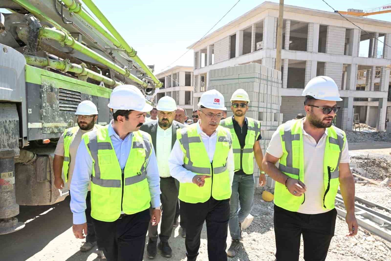 Başkan Er: "Hekimhan’ı geleceğe hazırlıyoruz"