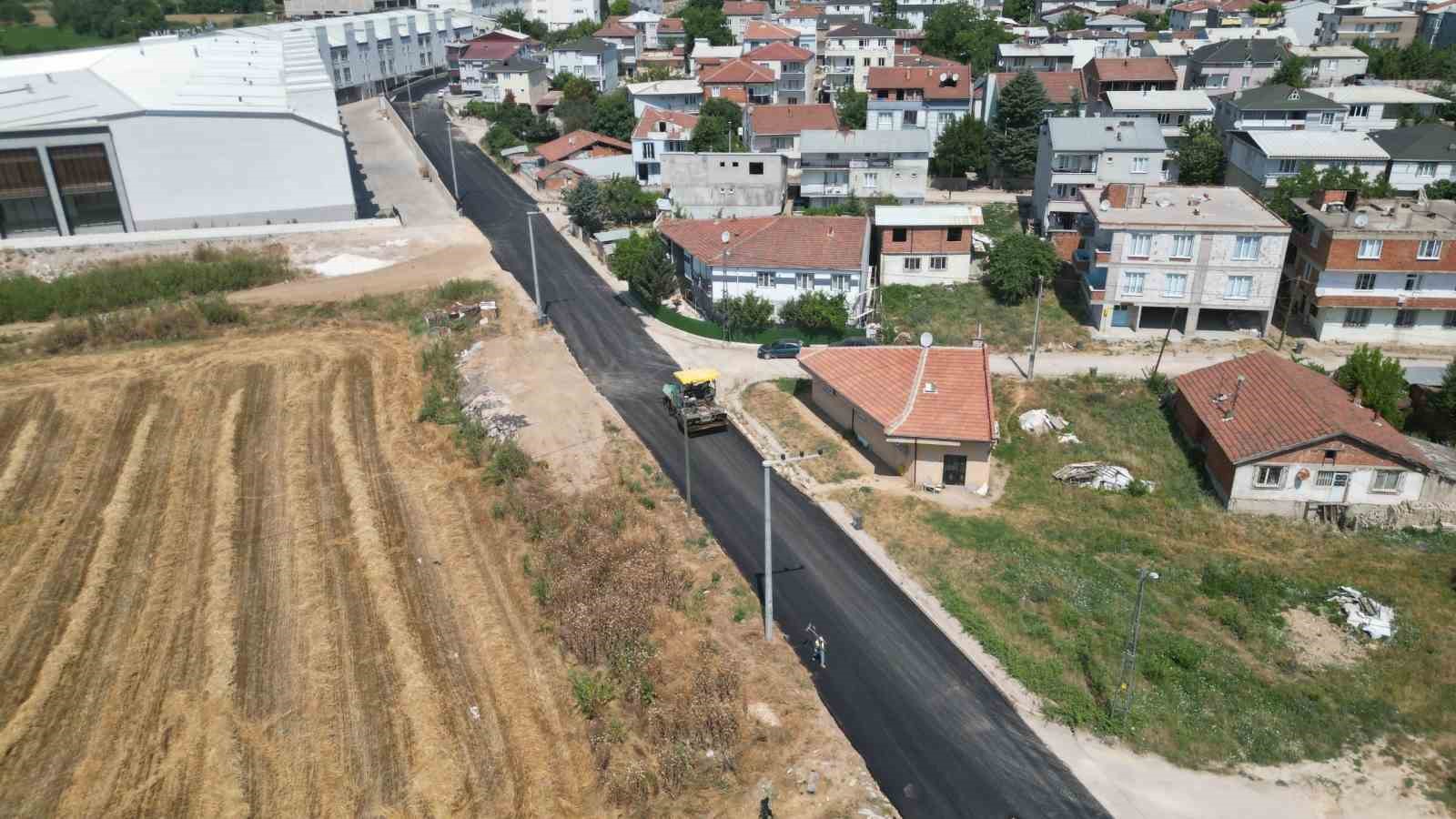 İnegöl’de Zambak Caddesi yenileniyor