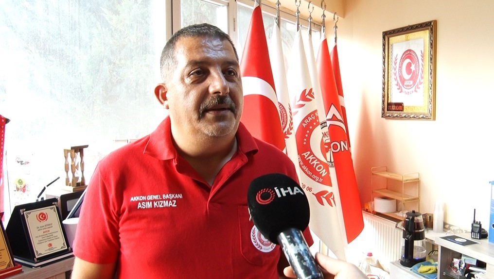 Araç Kiralamacıları Konfederasyonu Başkanı Kızmaz: (Araç kiralama düzenlemesi) "Araçlarımız sıfır olacak, daha az sanayiye girecek"