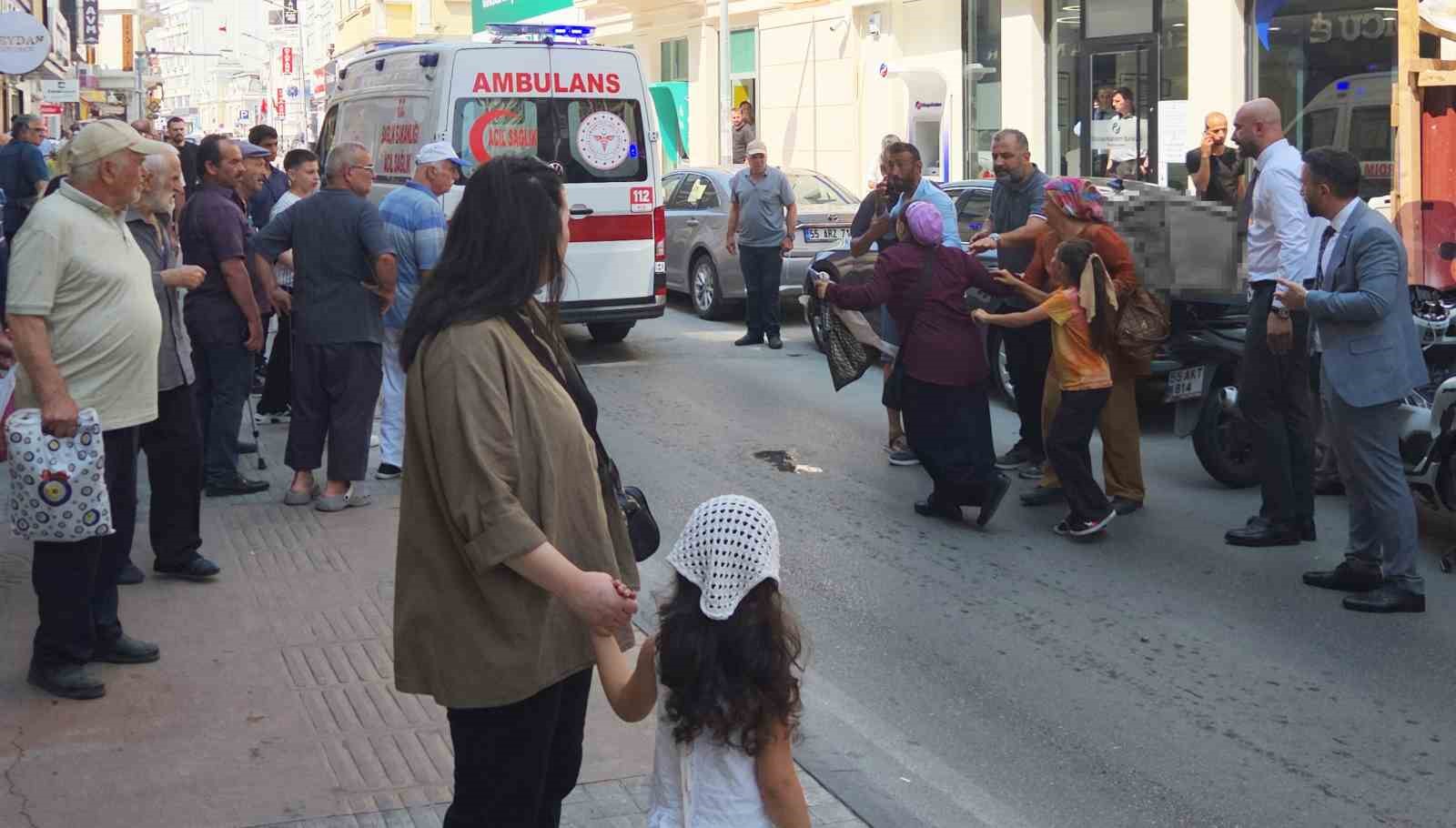 Motosikletin &ccedil;arptığı 5 yaşındaki &ccedil;ocuk yaralandı, ailesi sinir krizi ge&ccedil;irdi