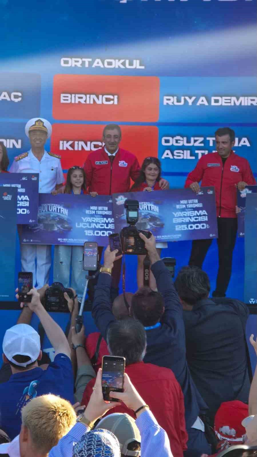 Hataylı minik ressam TEKNOFEST Mavi Vatan’da elde ettiği başarıyla gururlandırdı